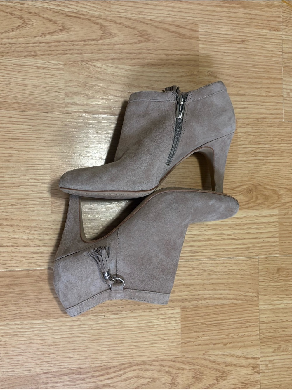 Vince Camuto Taupe Suede Ankle Booties with Tassel Zip size 7